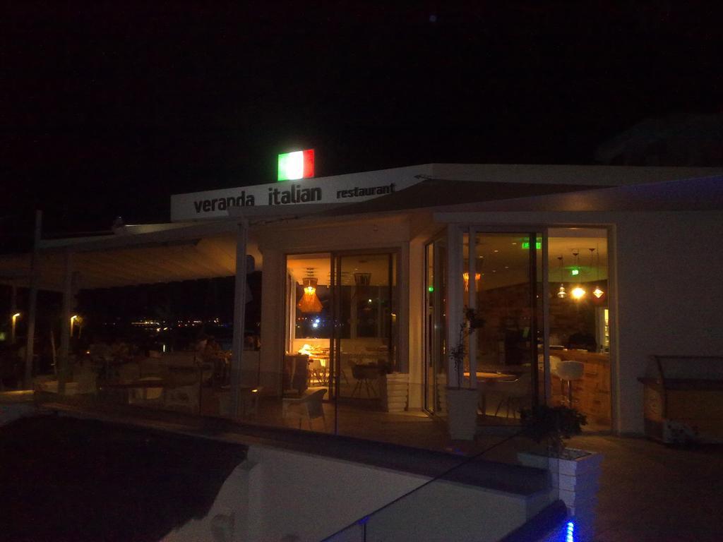 Vrissaki Beach Hotel Protaras Extérieur photo