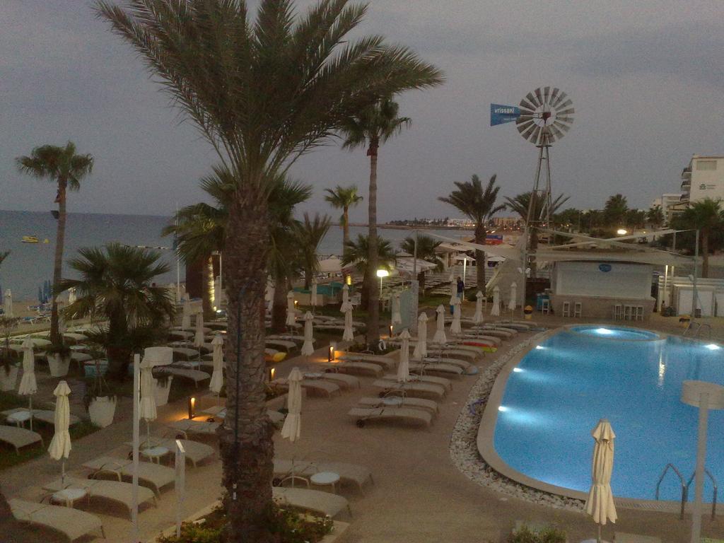 Vrissaki Beach Hotel Protaras Extérieur photo