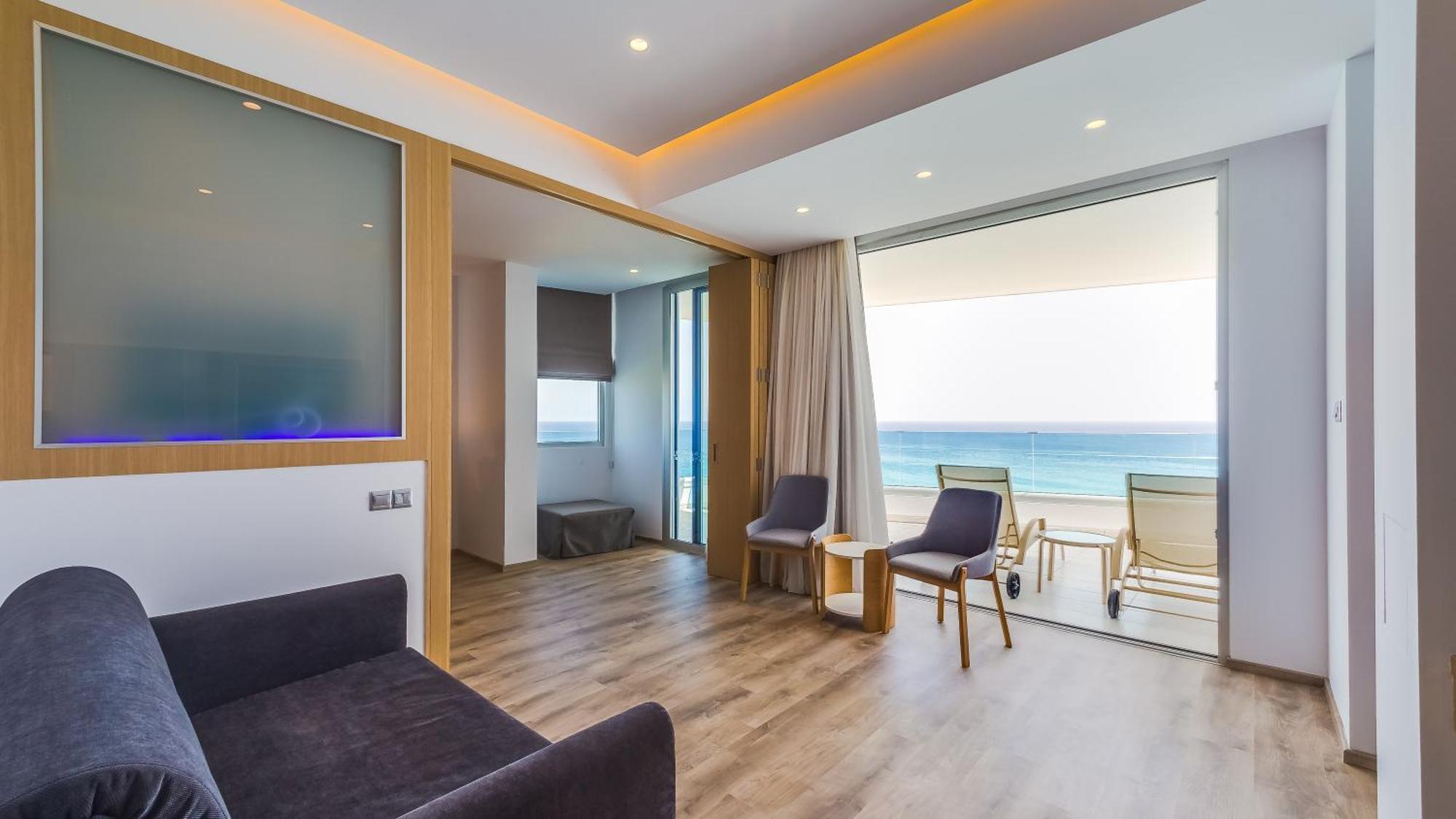 Vrissaki Beach Hotel Protaras Extérieur photo